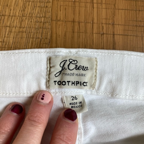 Jcrew white toothpick jeans. Excelent condition. Size 26 - Picture 3 of 3